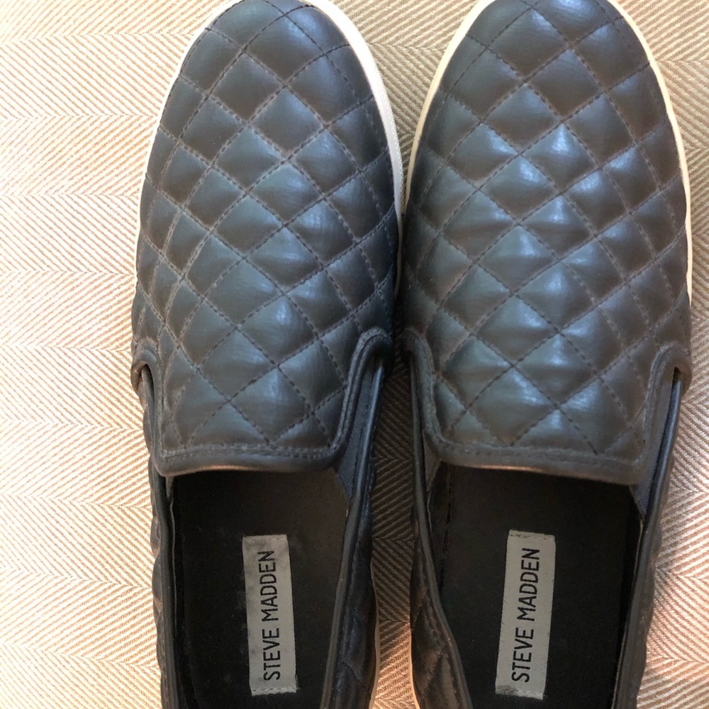Black Steve Madden slip ons